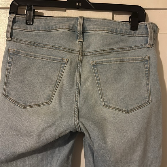 Under belly flare maternity jeans- light wash - Picture 3 of 3